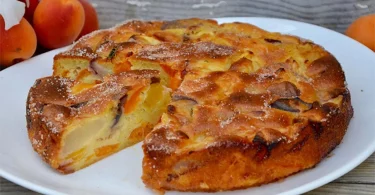 Gâteau aux fruits d'été, une explosion de saveurs estivales !