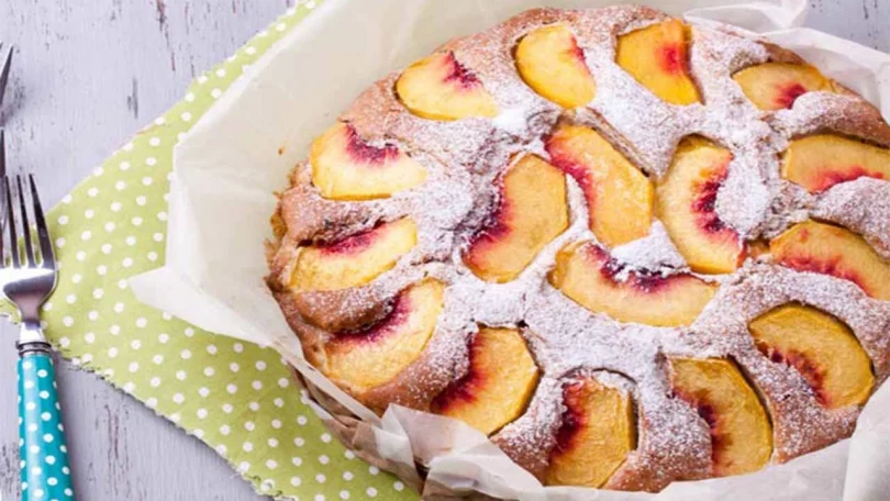 Gâteau aux pêches au yogourt recette très facile