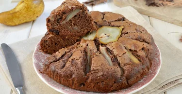 Gâteau fondant poires et praliné fait maison