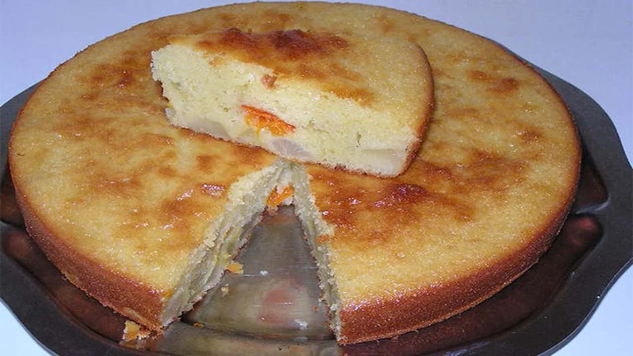 Gâteau poire et abricot, moelleux et parfumé