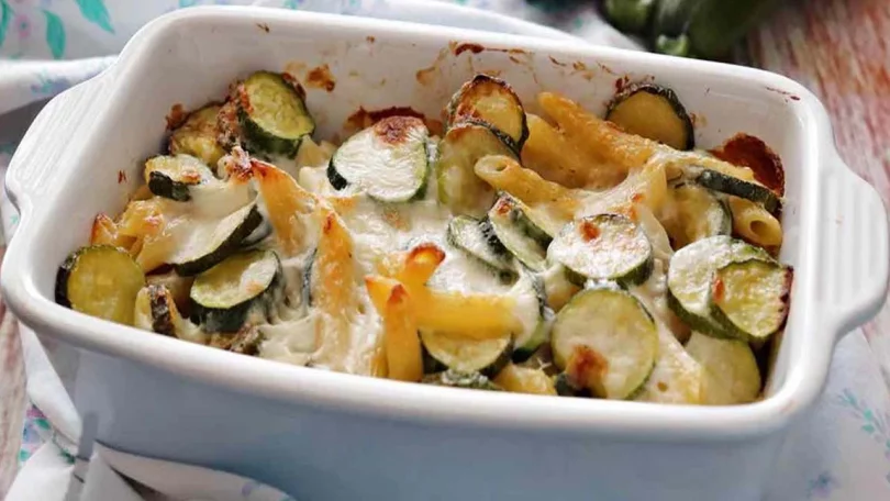 Pâtes aux courgettes et à la béchamel