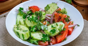 Recette salade fraiche de tomate et de concombre mariné