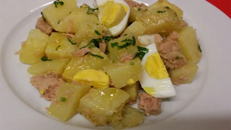 Salade de pommes de terre au thon et œufs