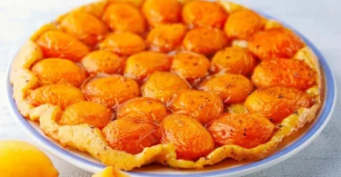 Tarte Tatin aux Abricots : Un dessert irrésistible à savourer !