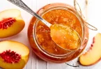 Confiture de pêche faible en sucre