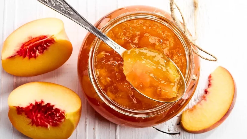 Confiture de pêche faible en sucre