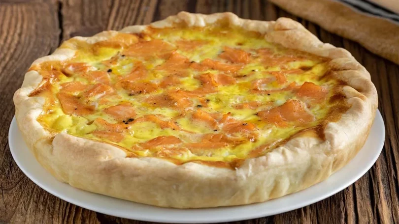 Quiche au saumon et poireaux